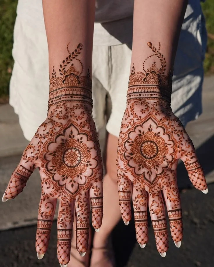 Pakistani Mehndi — real henna design photo 4