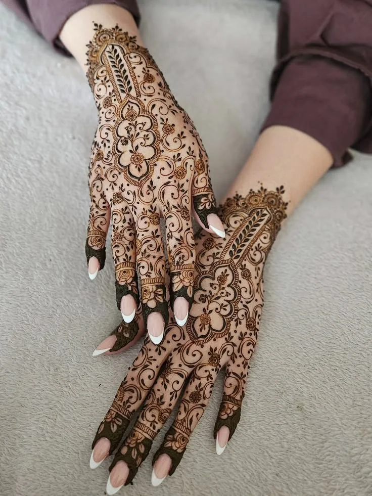 Pakistani Mehndi — real henna design photo 7
